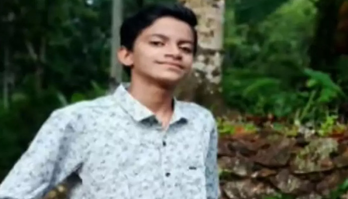  പത്തനംതിട്ടയിൽ 14 കാരൻ വീടു വിട്ടിറങ്ങി; അഞ്ചുവർഷം കഴിഞ്ഞ് ടിവിയിൽ കാണാമെന്നുമെഴുതിയ കുറിപ്പ് കണ്ടെത്തി; അന്വേഷണം ആരംഭിച്ചു