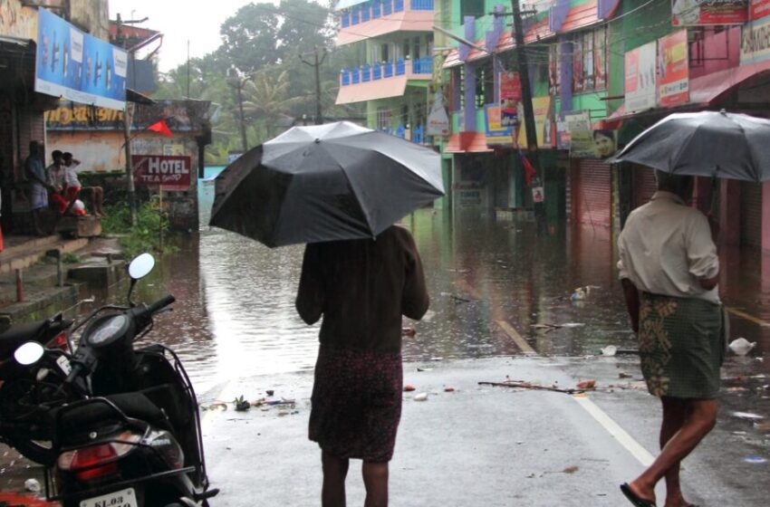  ന്യൂനമര്‍ദ്ദ പാത്തി; ഇന്ന് രണ്ടു ജില്ലകളില്‍ തീവ്ര മഴ, പത്തുജില്ലകളില്‍ യെല്ലോ അലര്‍ട്ട്