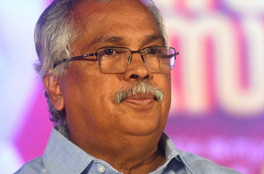 ഗവർണർമാർ സംസ്ഥാനത്തിന്റെ താൽപര്യത്തിനുമേൽ കേന്ദ്രത്തിന്റെ താത്പര്യങ്ങൾ അടിച്ചേൽപ്പിക്കുകയാണ് : ബിനോയ് വിശ്വം